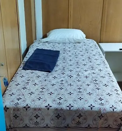 Lisbangla Hostel *